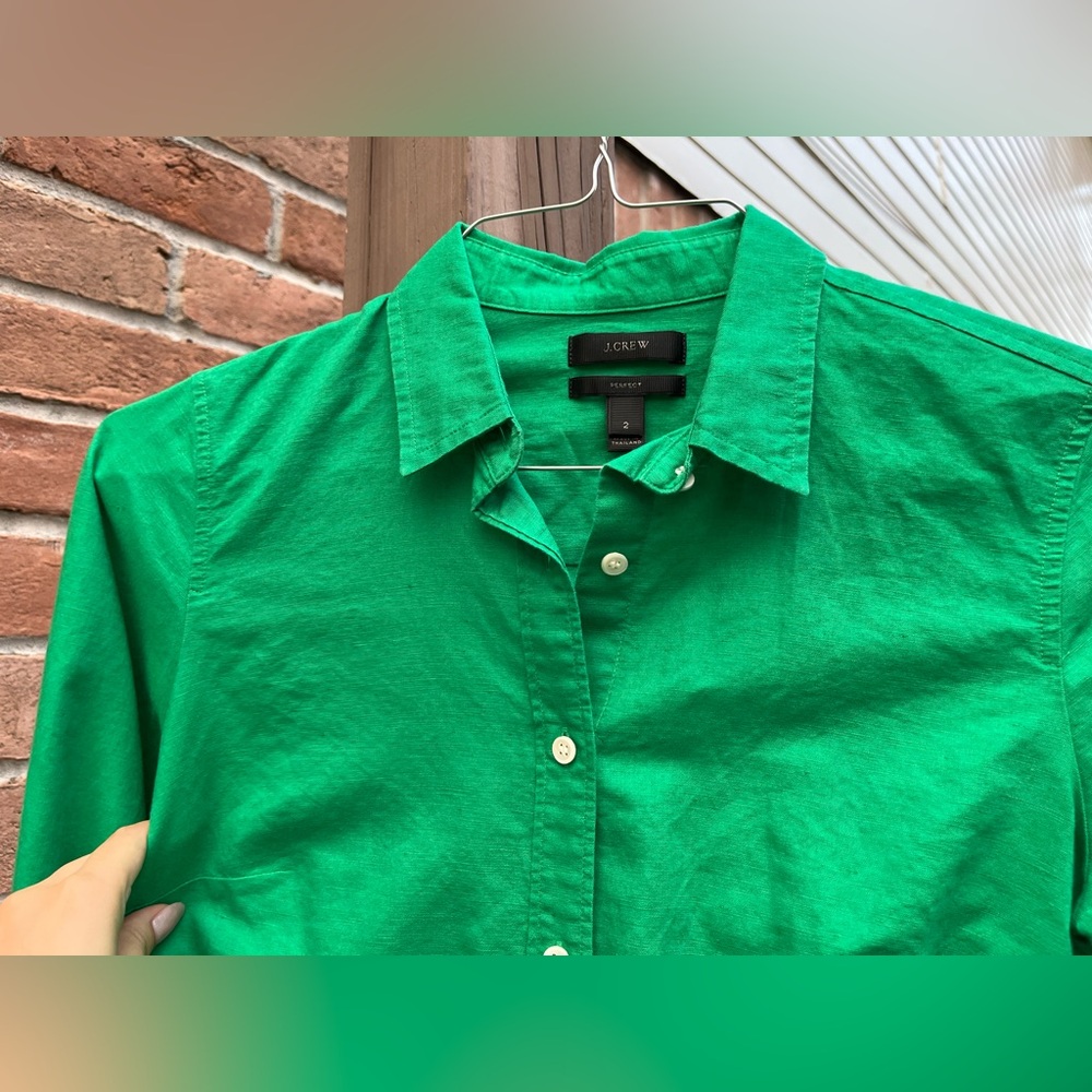 J. Crew Linen Green Perfect Shirt - Picture 2 of 9